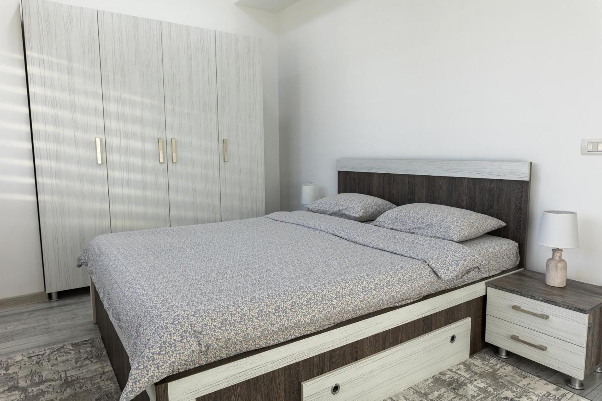 Astar Apartments - Extra Large Rădăuţi Exteriér fotografie